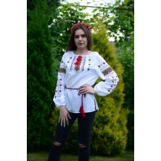 Embroidered blouse "Mountain Breeze"