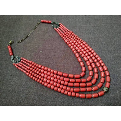 Necklace Korali of ceramic beads red 5 threads