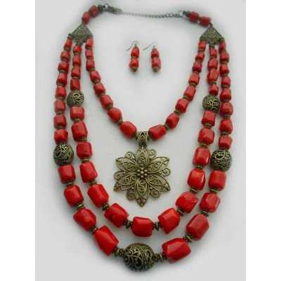 Necklace Dukati and earrings of real coral with decoration