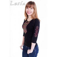 Embroidered t-shirt with 3/4 sleeves "Gutsul Ornament" mauve on black