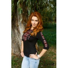 Embroidered t-shirt with 3/4 sleeves "Gutsul Ornament" red on black