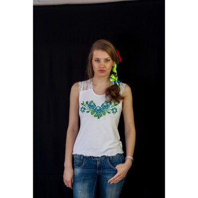 Embroidered t-shirt "Guipure Blue"