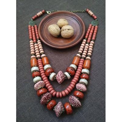 Necklace Korali of ceramic beads red mix 3 threads