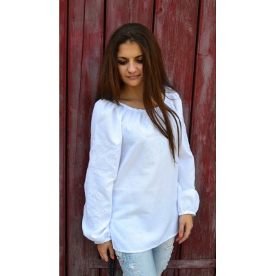 Embroidered blouse "Pureness"