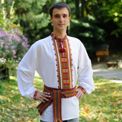 Embroidered shirt "Scarlet Autumn"